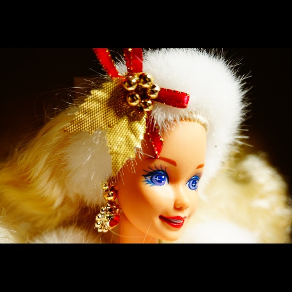 1994 BARBIE Winter PEPPERMINT PRINCESS DOLL - Picture 8 of 9